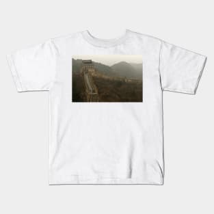 The Great Wall Of China At Badaling - 4 © Kids T-Shirt